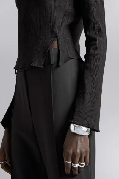 Укороченный топ асимметричного кроя с рюшами H&M, черный