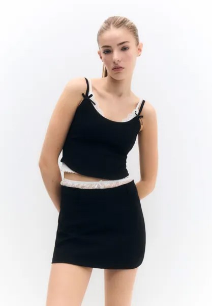 Юбка А-силуэта WITH WAISTBAND PULL&BEAR, цвет black