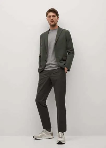 Брюки slim fit можно хранить в сложенном виде - Bologna