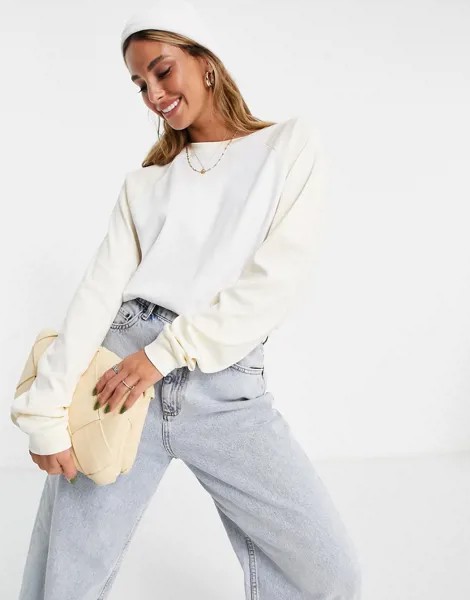 Белый oversized-лонгслив в бейсбольном стиле Topshop