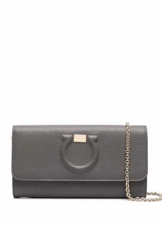 Salvatore Ferragamo клатч City с декором Gancini