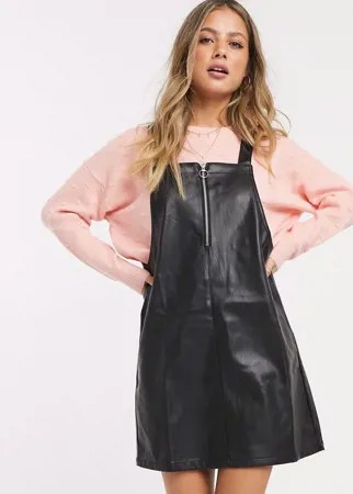 Черный сарафан из искусственной кожи Miss Selfridge