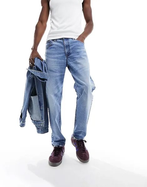 ASOS DESIGN - Зауженные голубые потертые джинсы