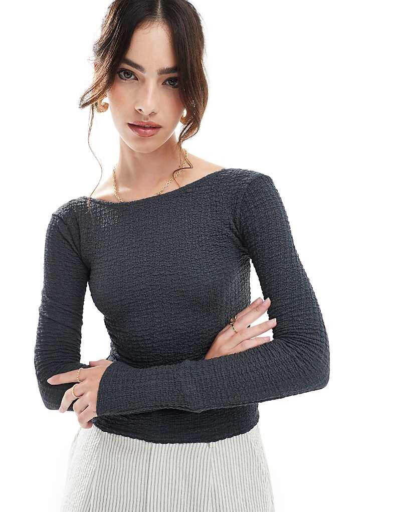 Pull&Bear – серый текстурированный топ с длинными рукавами и открытой спиной
