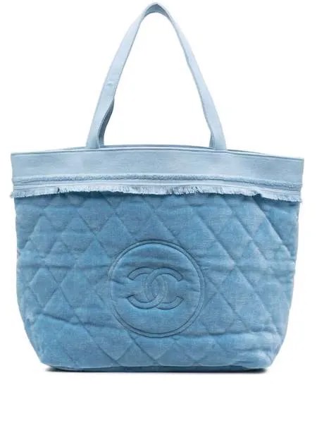 Chanel Pre-Owned стеганая пляжная сумка 2010-го года с логотипом CC