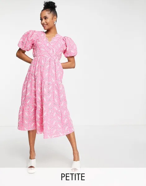 Ярко-розовое платье миди с запахом и вышивкой Miss Selfridge Petite