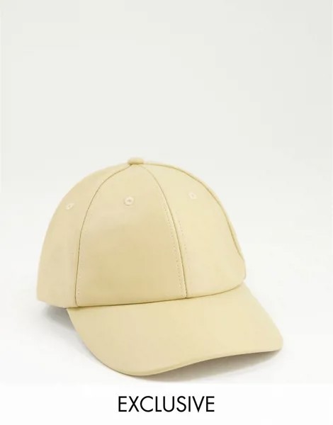 Светло-бежевая кепка в стиле унисекс из искусственной кожи Reclaimed Vintage Inspired-Светло-бежевый цвет